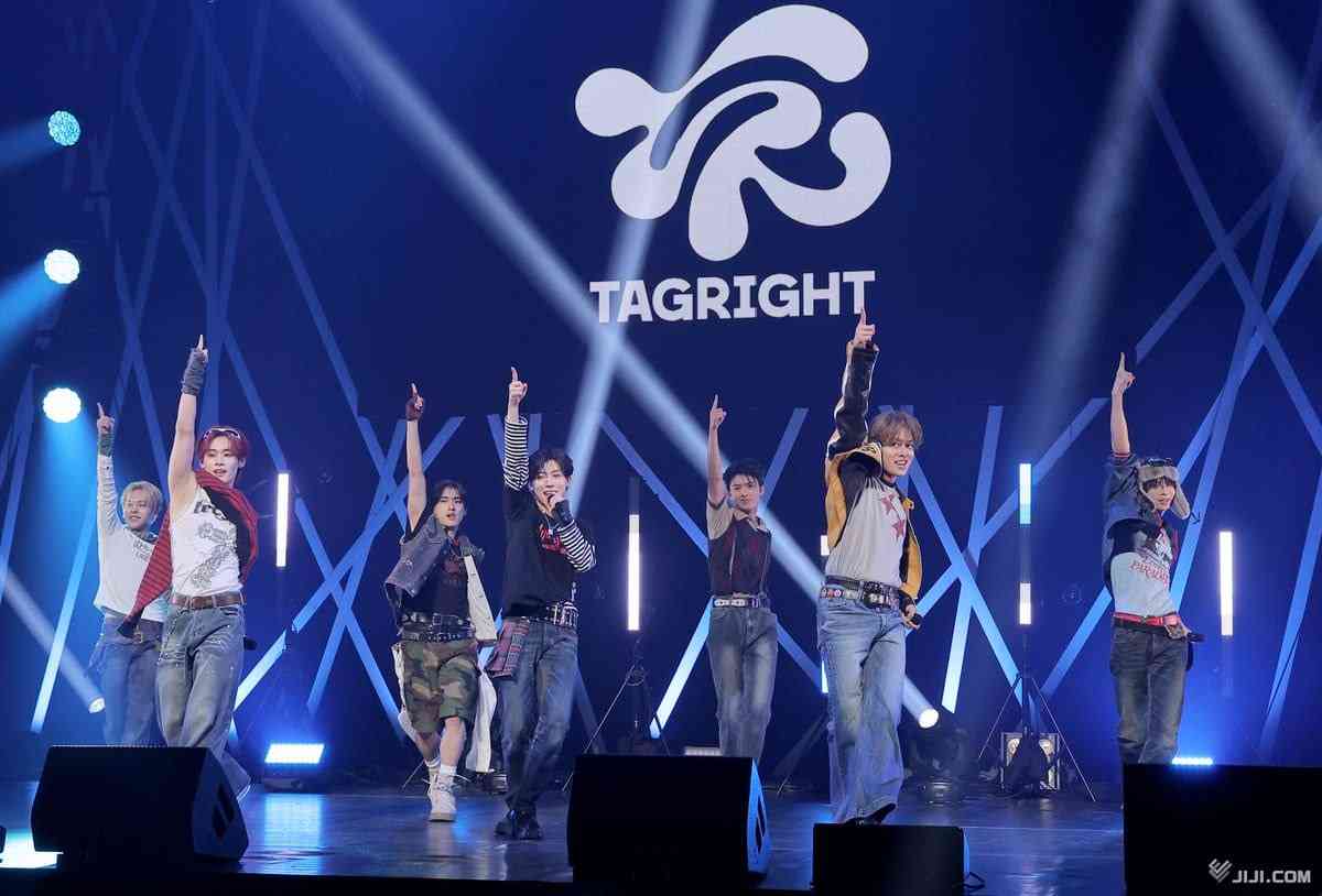 ボーイズグループ・ＴＡＧＲＩＧＨＴ、目標は「５年以内にドーム」　ｔｉｍｅｌｅｓｚと「いつか同じステージに」：時事ドットコム