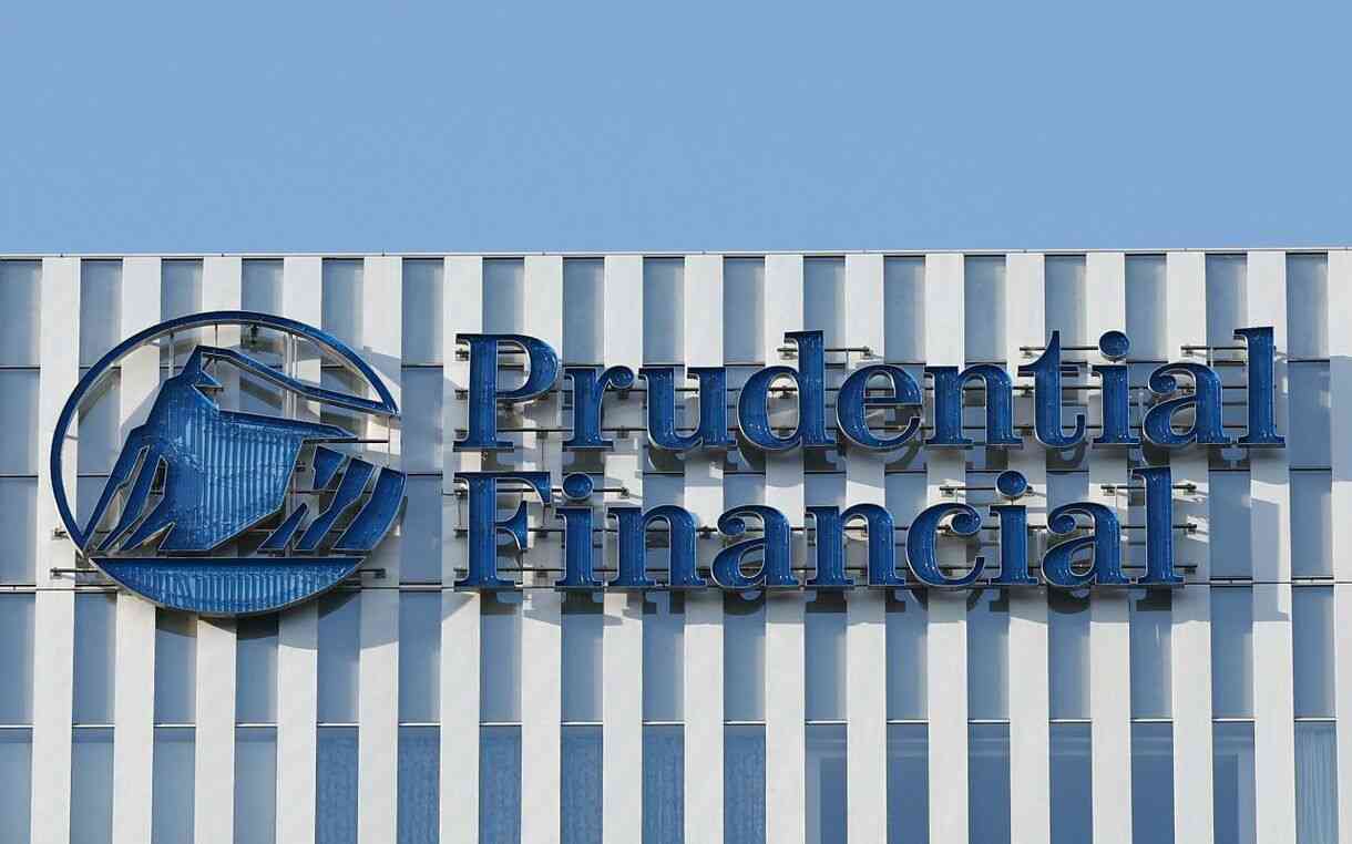 【元社員が証言】プルデンシャル生命「違法営業」はまだまだある！《「PROJECT 100」顧客リストを流用》《病気・事故で死んだ人が身近にいる架空設定で不安を煽る》 | 週刊文春