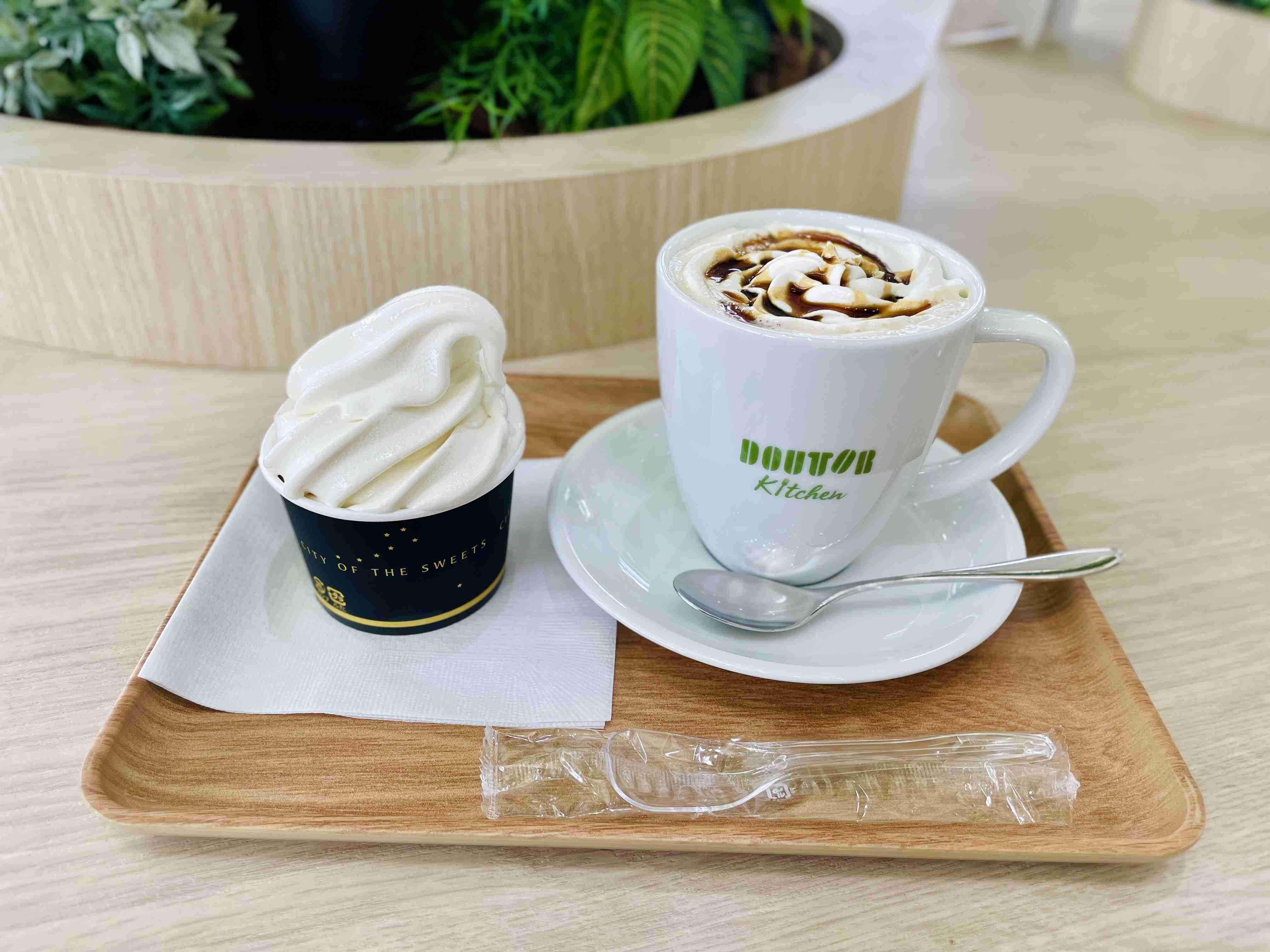 ☕️皆さんが撮ったカフェの写真が見たいです📸