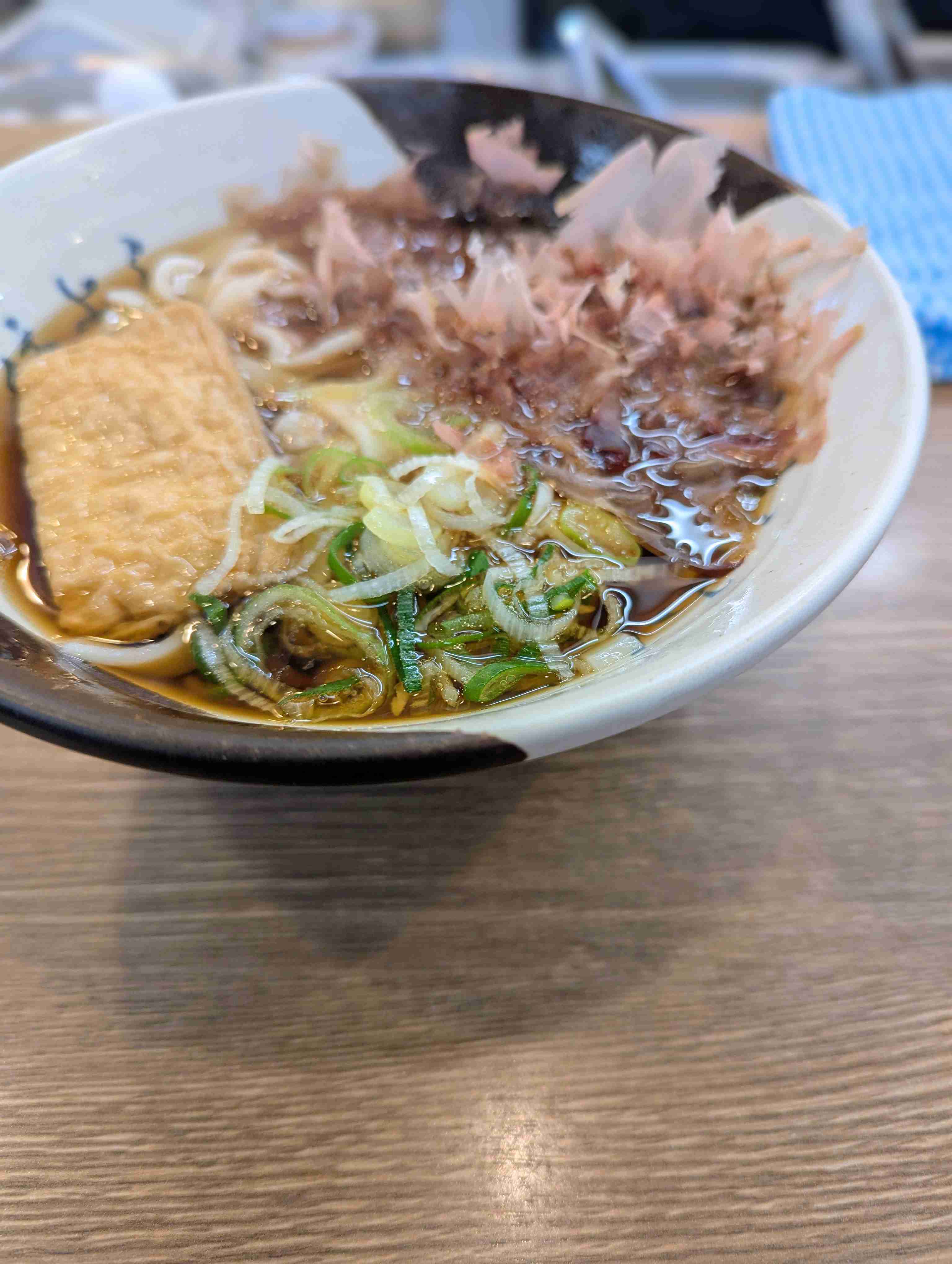 駅の立ち食いそば食べますか?