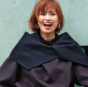 今、40代が履きたい「スカートの丈」は？「マキシ以外」のブームが始まった！｜STORY（magacol） - Yahoo!ニュース