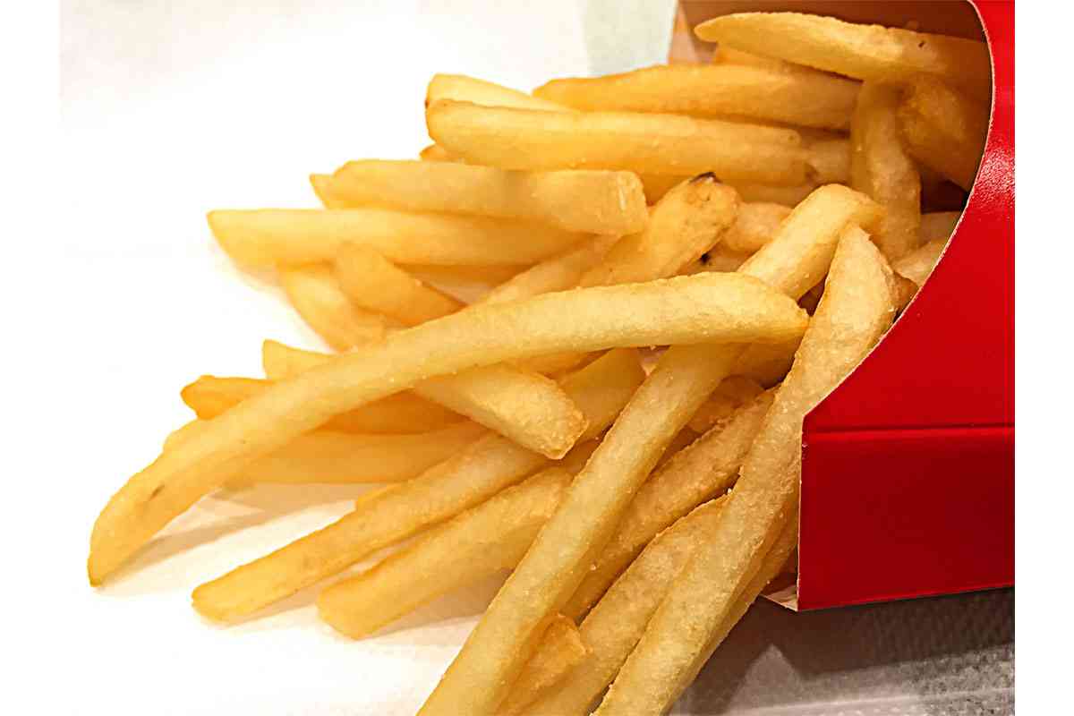 「注文をためらう…」マクドナルド値上げに若者の悲鳴。