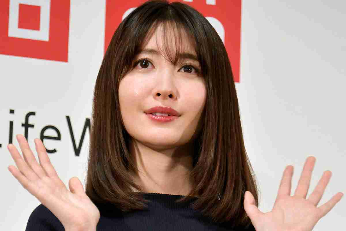 【元AKB小嶋陽菜】
