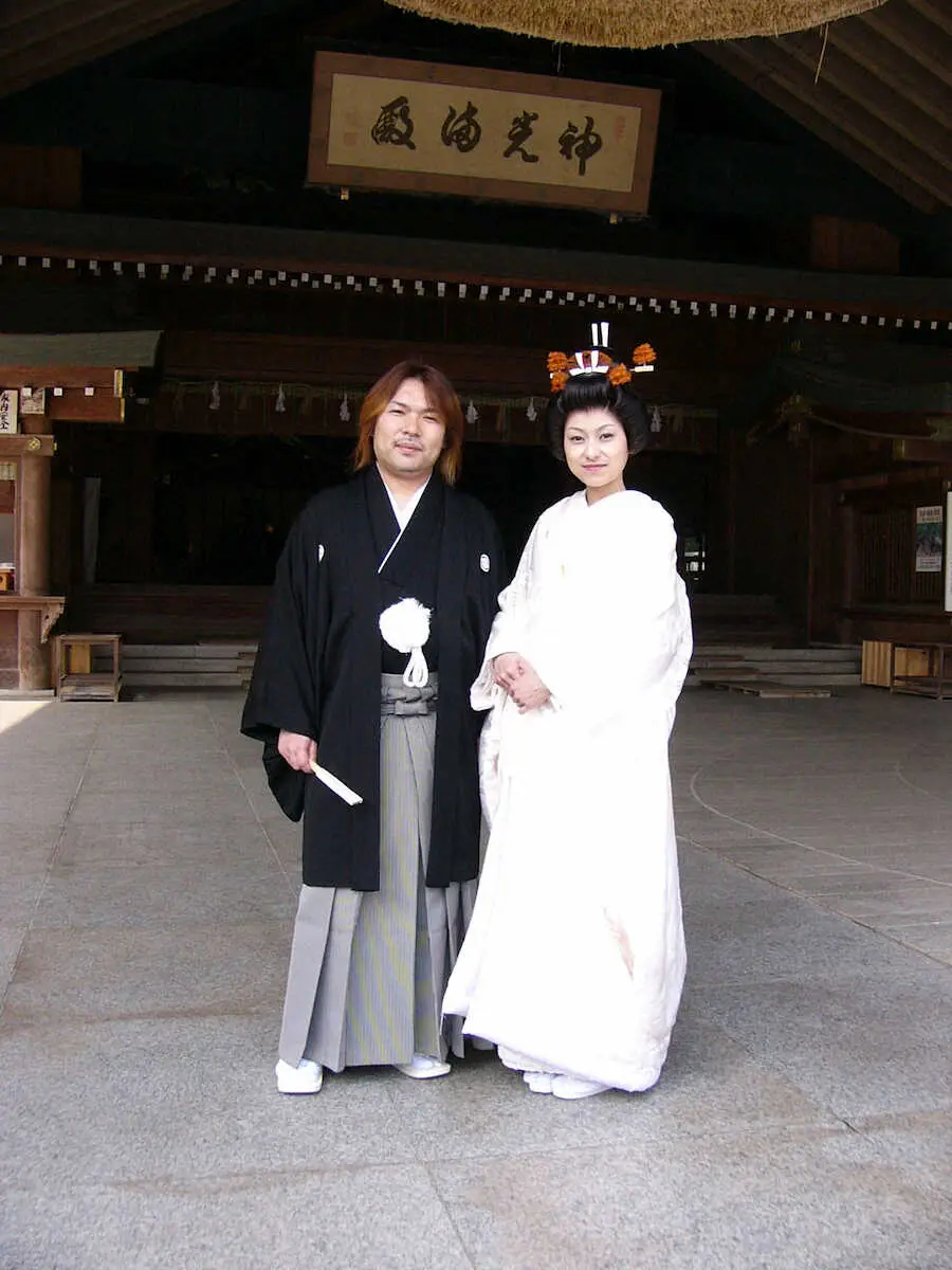 LUNA　SEA真矢さん急死　妻・石黒彩がインスタで思い「真矢に寄り添い支えることが私の幸せでした」