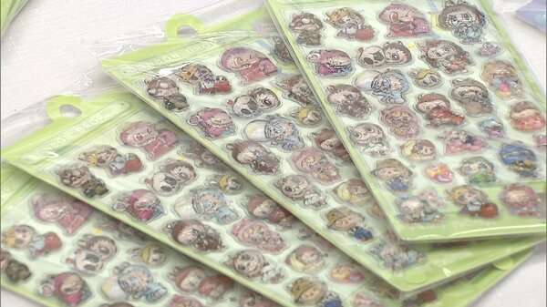 偽のボンボンドロップシール販売目的所持で露天商の男2人逮捕…700円で販売も膨らみに“気泡”で偽物と発覚　埼玉｜FNNプライムオンライン