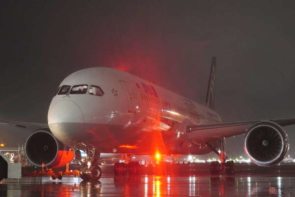 「何百人もの人が迷惑を…」 ミス東大の「飛行機乗れた」投稿にSNS批判殺到…その”非常識な”内容って？ 「この人過去にも…」の声も | 乗りものニュース