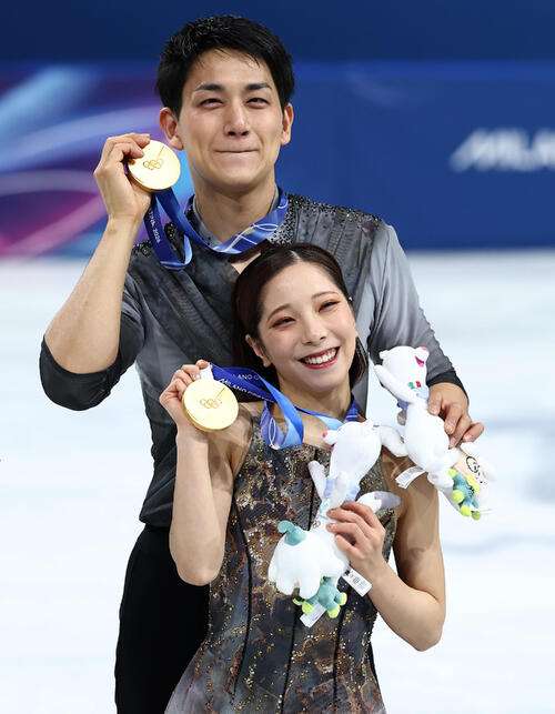 【フィギュア】史上最大逆転劇で金メダル！りくりゅう三浦璃来＆木原龍一組、ペア初＆日本4例目