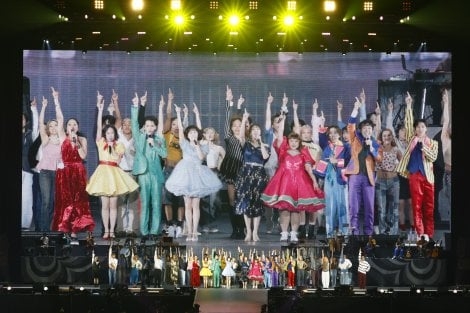 渡辺直美、4万5000人満員の東京ドームを爆笑の渦に　千鳥＆ピース又吉直樹ら22人のゲスト登場
