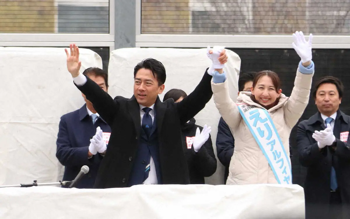 小泉進次郎防衛相が浦安で応援演説「ひっくり返ることはいっぱいある」　昨年総裁選の自虐交えてエール