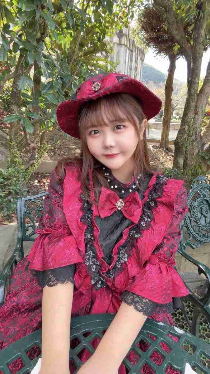「一般人扱い」に怒りの女性TikTokerが謝罪「不愉快な…」アカウント名を『なな茶🍵一般人』に