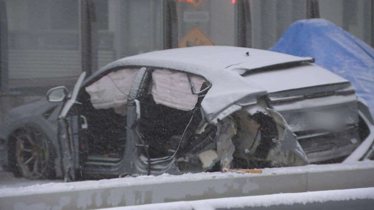 【速報】築地大橋で車7台関係する事故　「ランボルギーニ」を放置して逃走の運転手・自営業の中国籍の男（41）を逮捕 警視庁 | TBS NEWS DIG