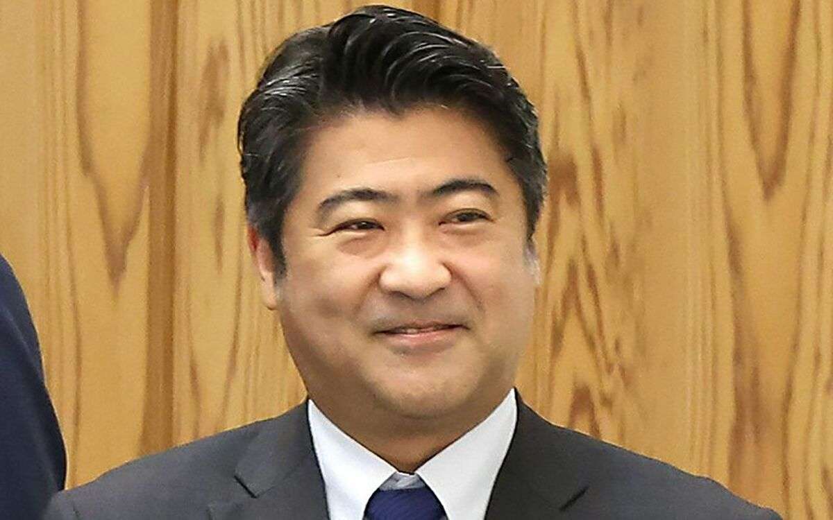 「オレはエッチをガマンできない」木原誠二官房副長官は違法風俗の常連だった！ | 文春オンライン