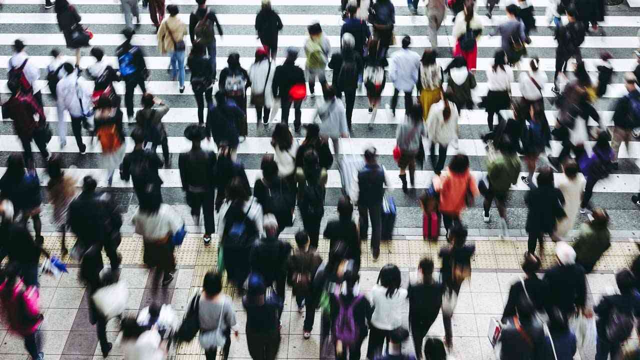 中流消滅、7人に1人が「最下層」　7つの格差データが示す日本企業の罪：日経ビジネス電子版