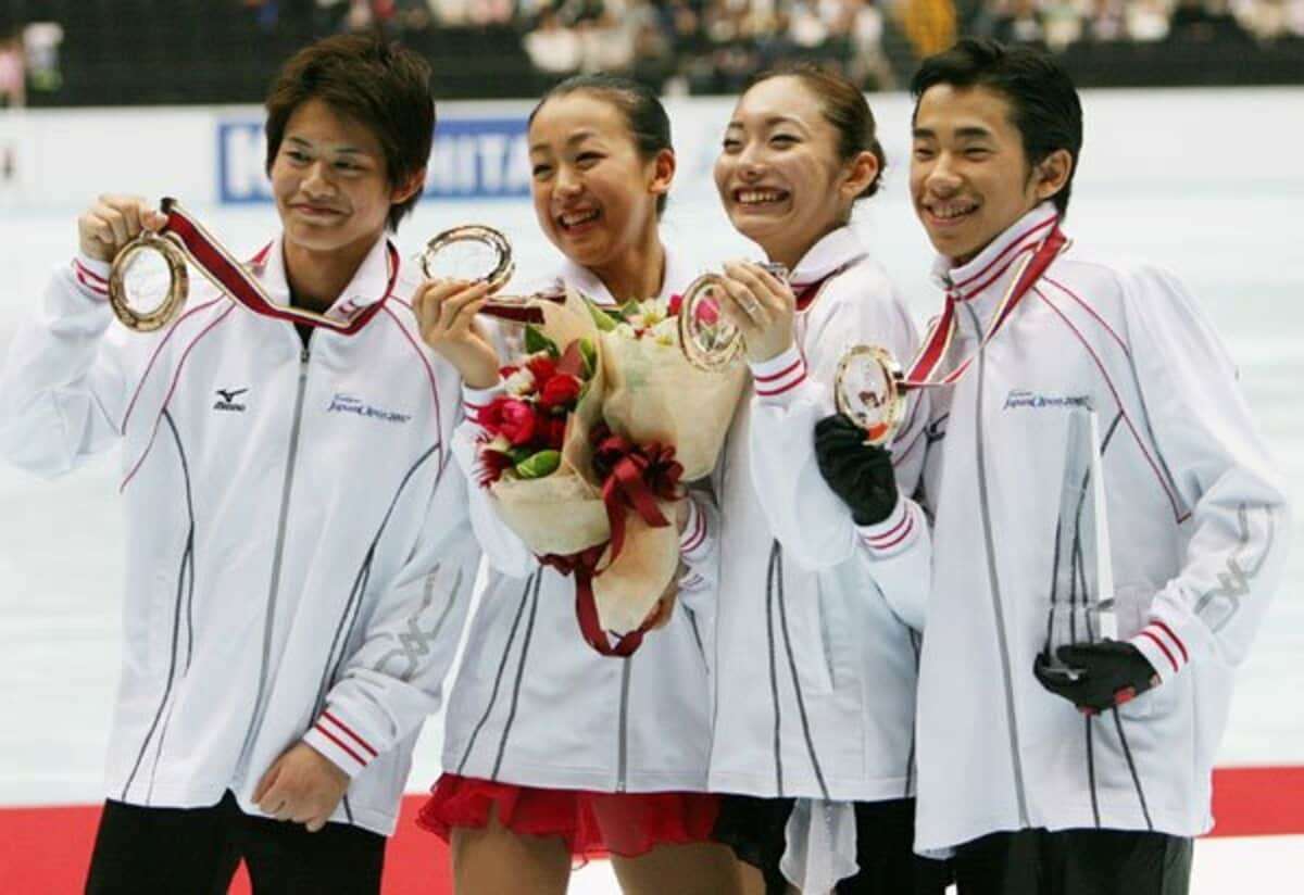 写真：安藤美姫が明かす　浅田真央との本当の関係「扱いが違い過ぎましたね（笑）」 | 東スポWEB
