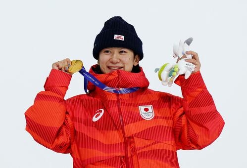 【スノボ】戸塚優斗、どうしても取りたかった金メダル「やっと報われた」五輪3度目舞台でリベンジ