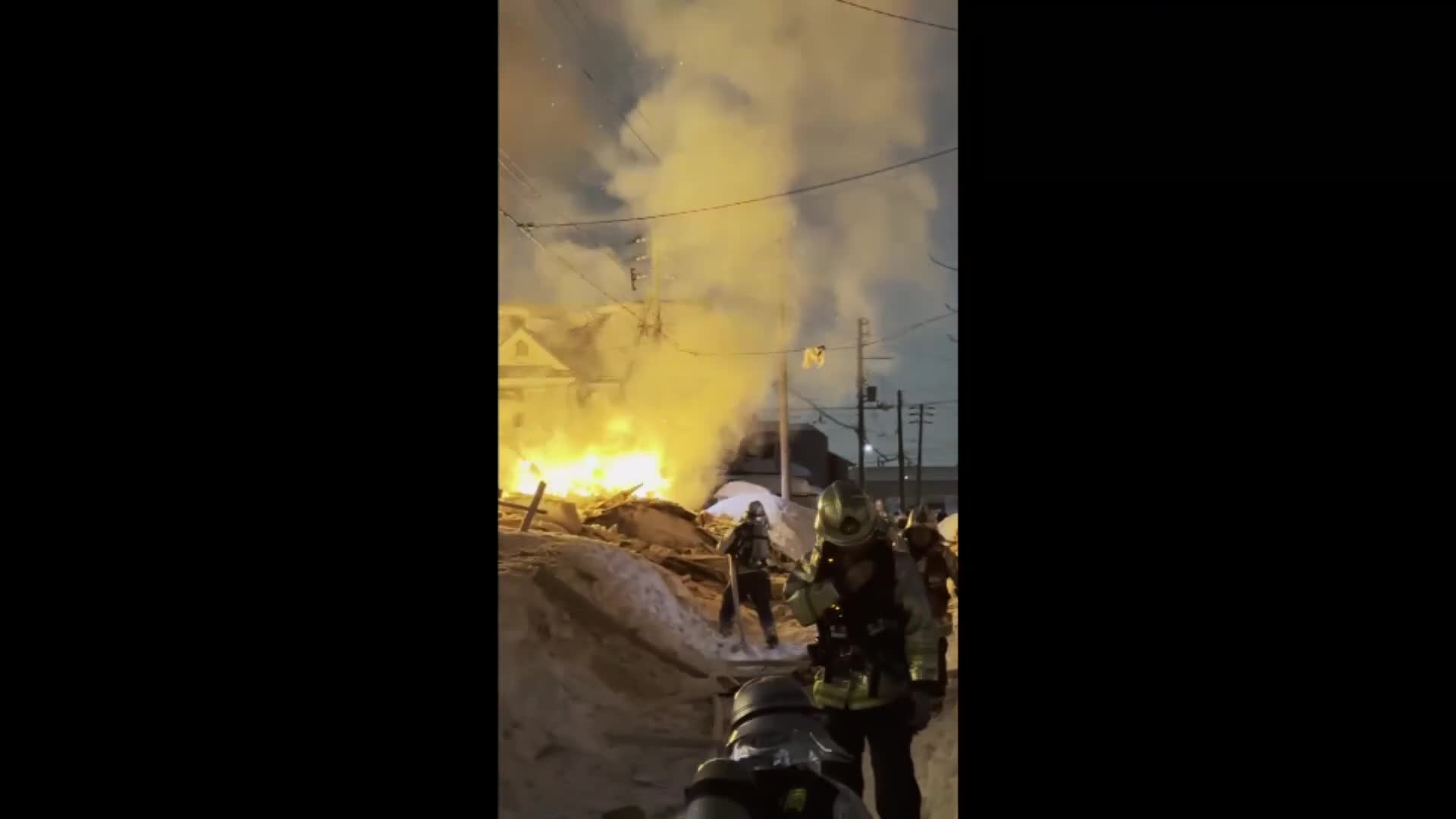 建物が爆発、けが人複数との情報＿近隣の建物複数棟も倒壊＿激しい爆発の可能性も…住宅から火炎噴出＿数十メートル離れたアパートにも被害（札幌手稲区西宮の沢）