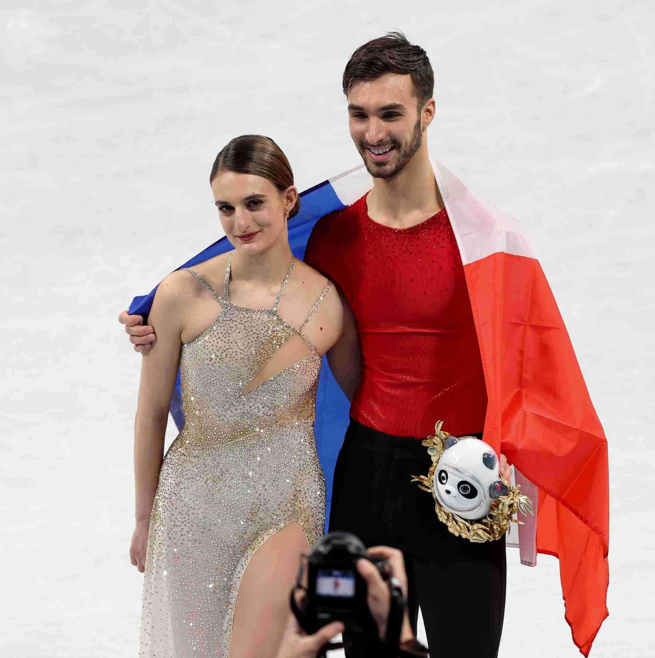 「彼とふたりきりになると思うと恐怖でたまらない」。北京冬季五輪金メダリストのアイスダンス選手がペア間DVを告発