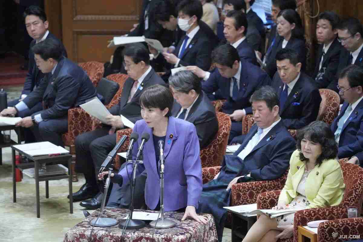 高市首相、皇位継承「男系男子限定が適切」　木原官房長官、養子縁組念頭と釈明：時事ドットコム