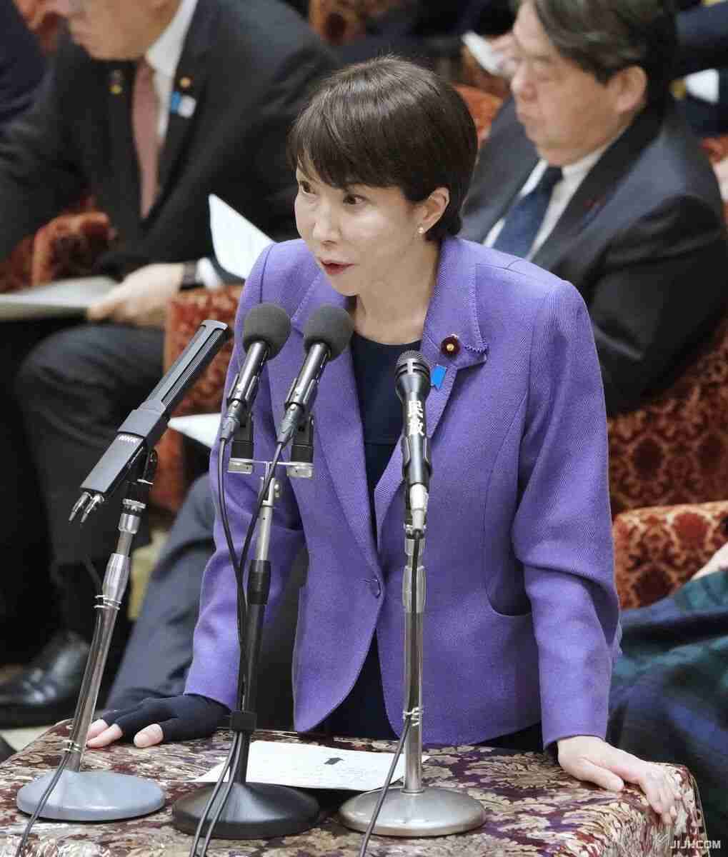 高市首相、皇位継承「男系男子限定が適切」　衆院予算委で基本的質疑