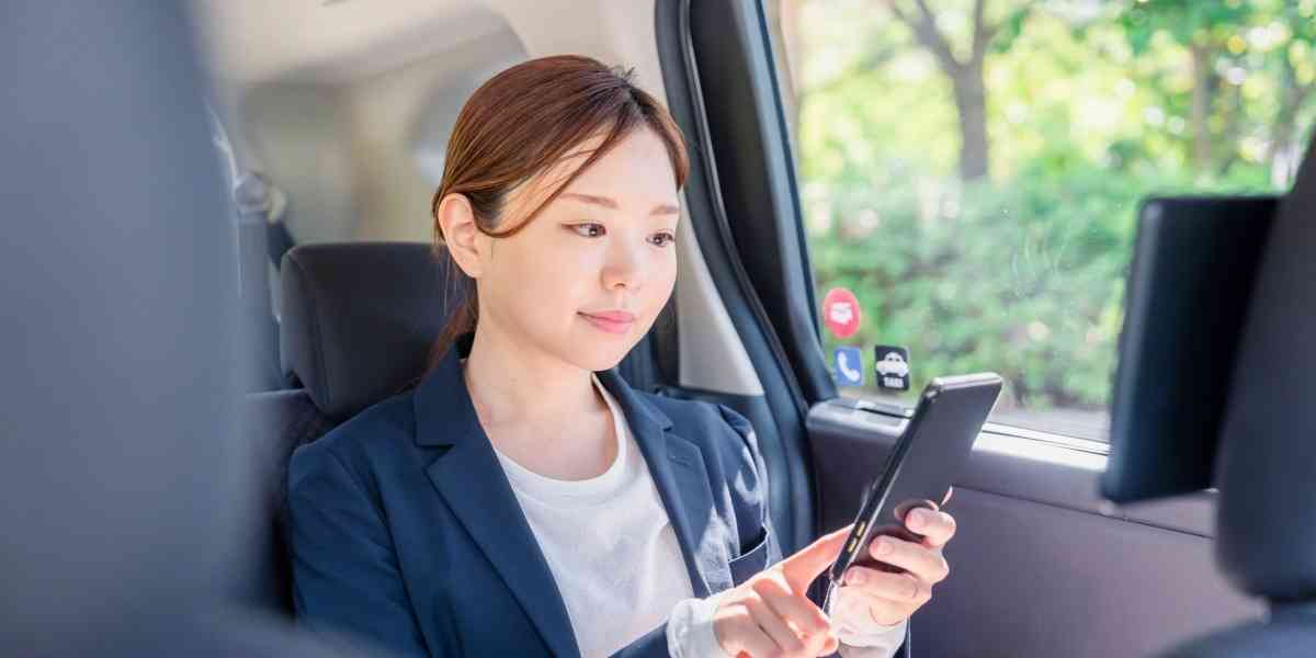 「タクシーで出社して」と言われたのに自腹？　人身事故で電車ストップ、会社と社員どちらが負担？ - 弁護士ドットコム
