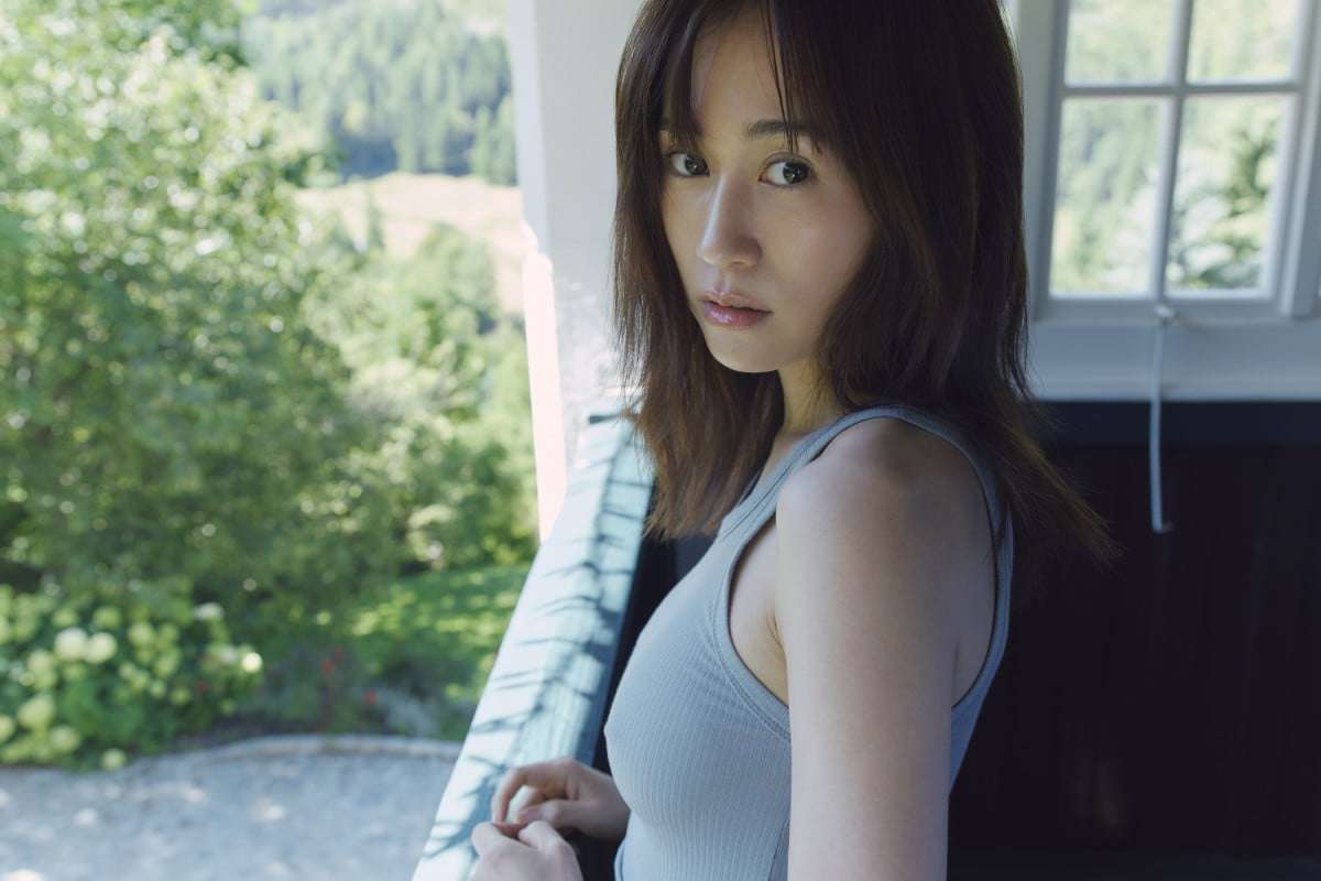前田敦子、過去最大露出に挑戦&テーマは“大人の恋” 14年ぶり“最後の写真集”中面カット公開