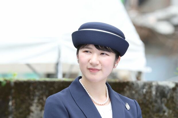 愛子さまと佳子さまは“皇籍離脱”の岐路…「女性宮家創設は今年がタイムリミット」と皇室専門家が警鐘（週刊女性PRIME） - Yahoo!ニュース