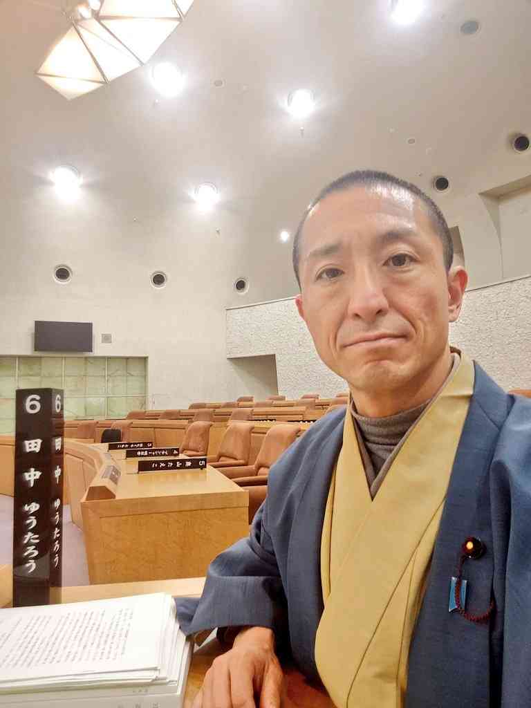 「迷惑」「シャワーを浴びたりくらいできるはず」...杉並区議が議場の「悪臭」指摘　投稿に波紋「陰湿だな」