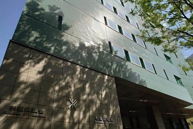 「迷惑」「シャワーを浴びたりくらいできるはず」...杉並区議が議場の「悪臭」指摘　投稿に波紋「陰湿だな」: J-CAST ニュース