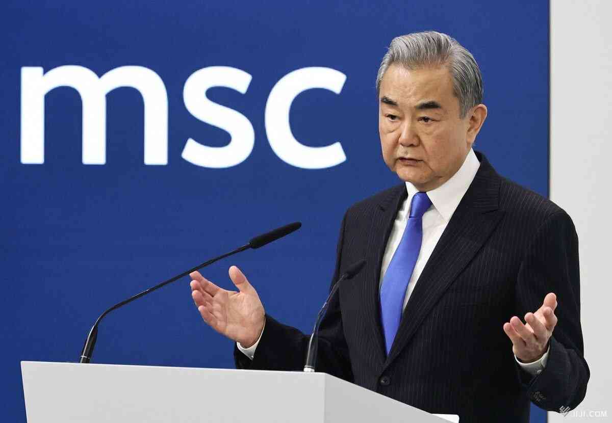 中国外相、安保会議で対日批判　「軍国主義の亡霊がいる」：時事ドットコム