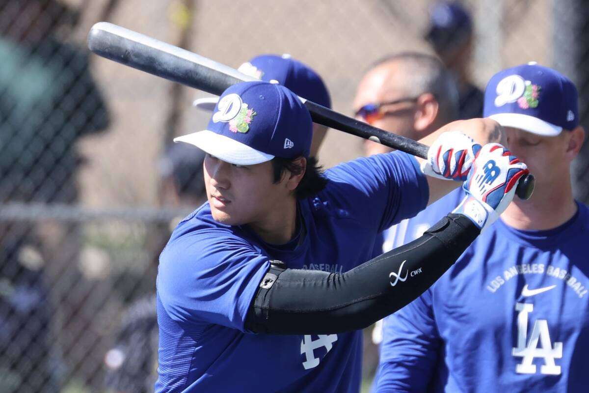 大谷翔平がドジャースでの練習打ち上げ、侍ジャパン合流へ…ロバーツ監督明かす「今日が出発前最後の日」（スポーツ報知） - Yahoo!ニュース