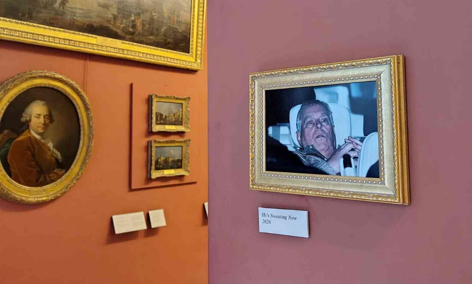 剥製の象、「マッサージルーム」......ジェフリー・エプスタインのパリのアパートの衝撃的な写真が公開（フィガロジャポン） - Yahoo!ニュース
