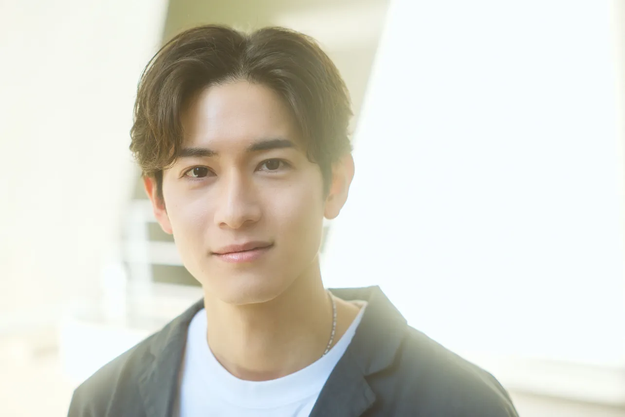 元JR駅員・30歳俳優が明かす、沼津駅での“モテすぎ伝説”「駅の職員なのに、盗撮や出待ちをされて…」＜岩城滉太＞ | WEBザテレビジョン