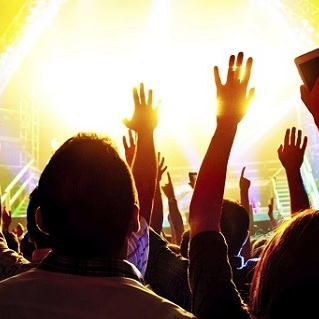 ファンが民家に殺到しトイレを壊した過去も… 嵐の宮城ライブ、近隣住民にとっては“悪夢の再来”だった!?