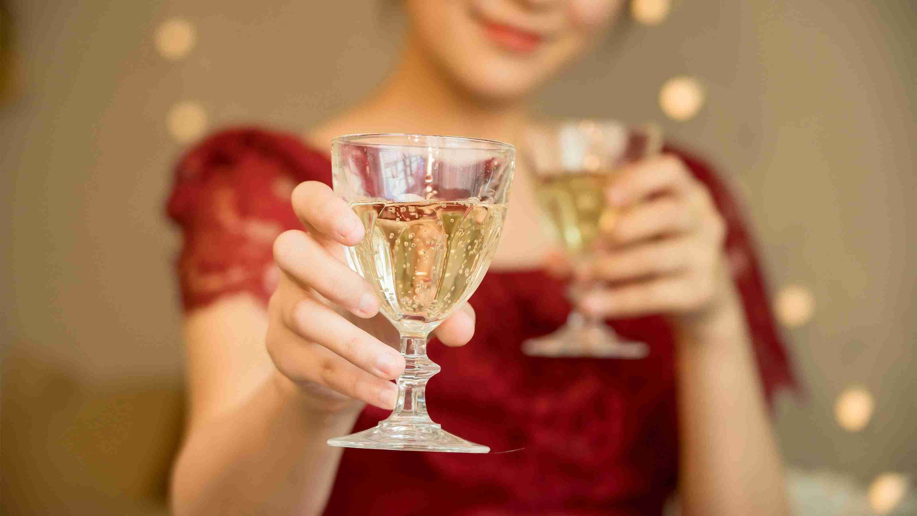 なぜ独身男性より既婚男性のほうが風俗･キャバクラに行くのか…女性には意外すぎる｢愛の分散投資｣現象 | (2/3) | PRESIDENT WOMAN Online（プレジデント ウーマン オンライン） | “女性リーダーをつくる”