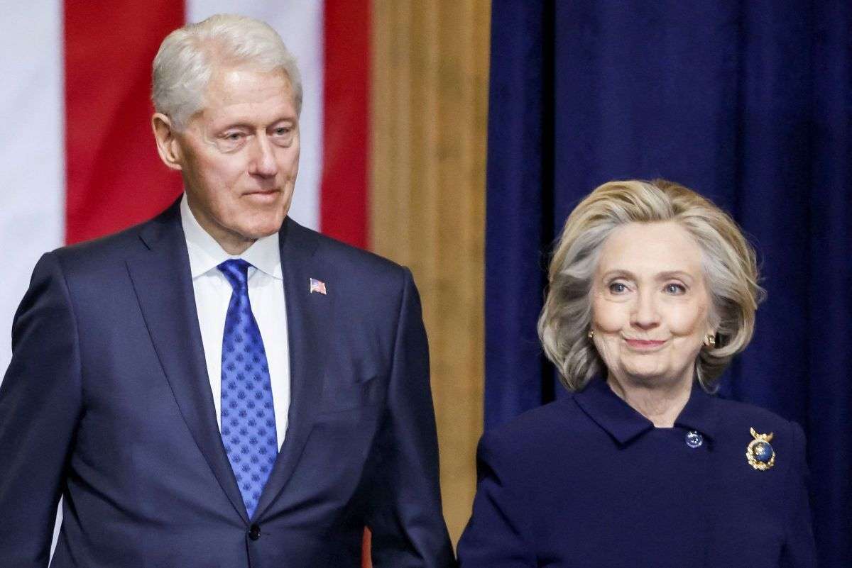 クリントン元大統領夫妻、エプスタイン事件調査での議会証言を拒否　議会侮辱罪で訴追の可能性 - CNN.co.jp