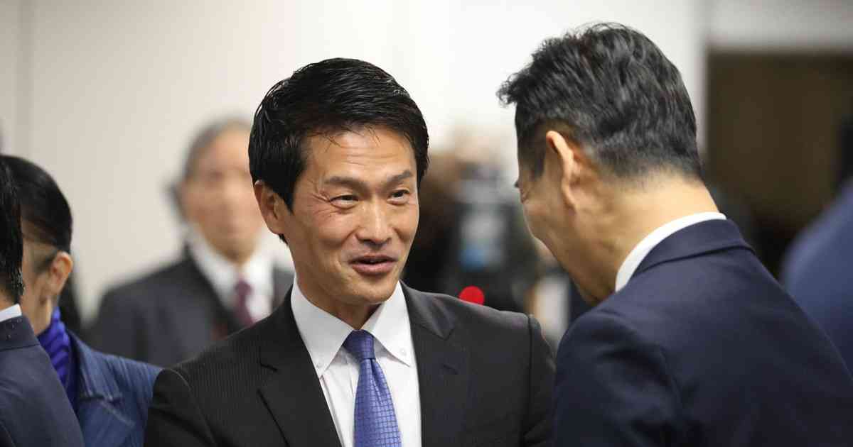 中道改革連合、小川氏と階氏が代表選立候補を表明　泉氏は不出馬 | 毎日新聞