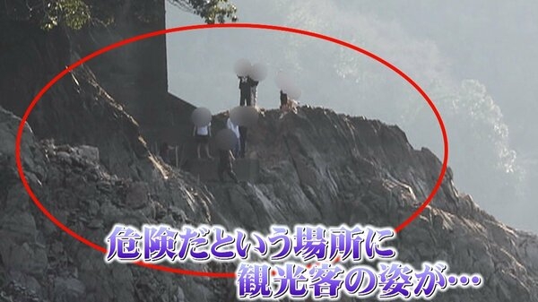【独自】ダムの渇水で観光客増加　マナー違反続出！路上駐車に危険横断　危険な場所への侵入も「死にかけているぐらいの人もいる」県も注意喚起　神奈川｜FNNプライムオンライン