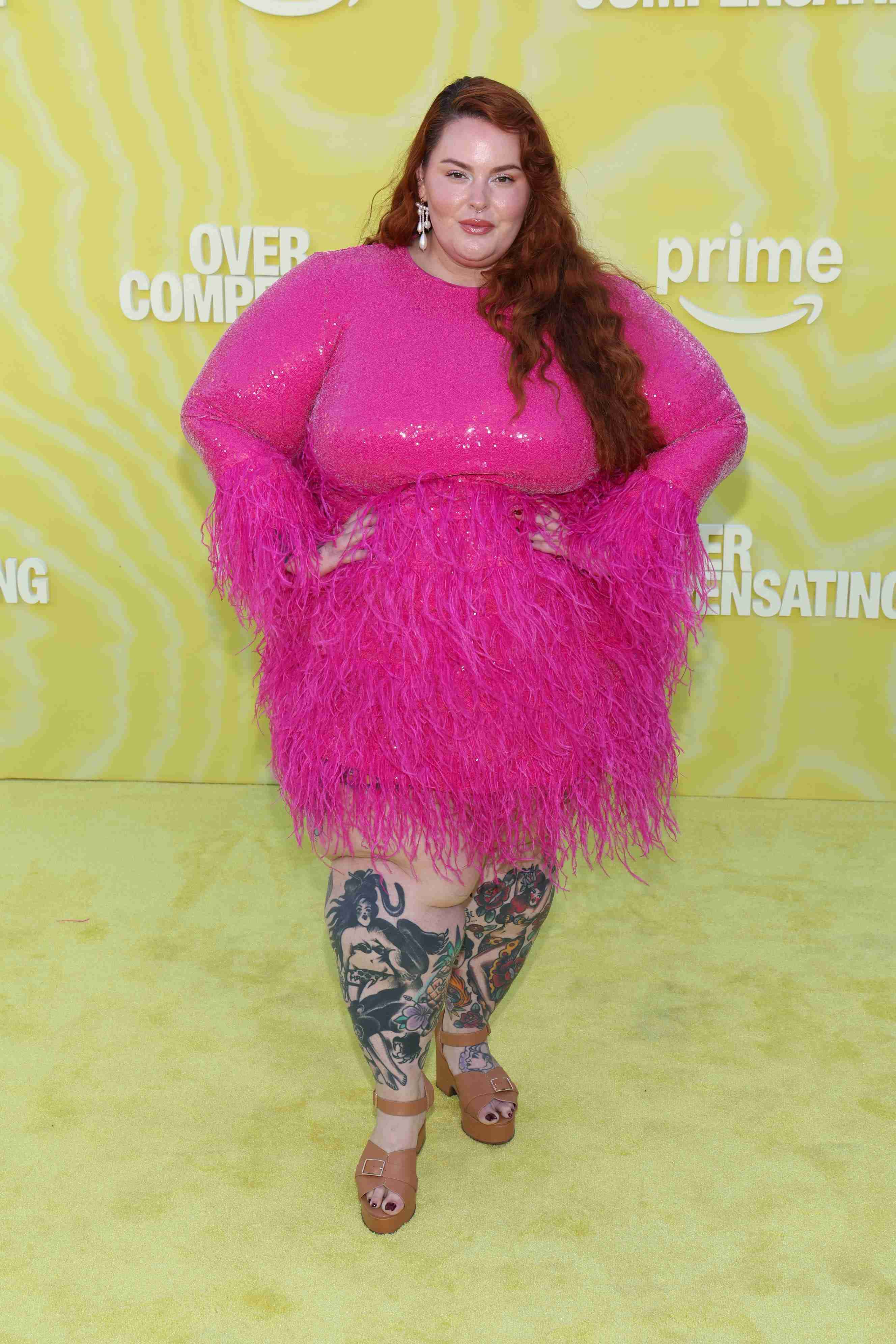 人気プラスサイズモデル、保険会社を肥満恐怖症だと非難「130キロあるからと生命保険を拒否された」