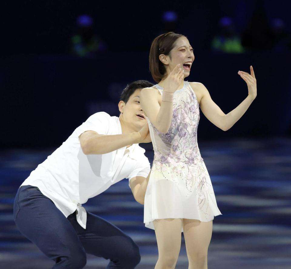 りくりゅうに衝撃ハプニングもさすがの絆　三浦が背中のファスナー全開→木原が演技中にアドリブ対処で閉める　演技後はらしいやり取り　三浦「閉め忘れたのは龍一くん」木原「今日は僕がお兄さんでした」