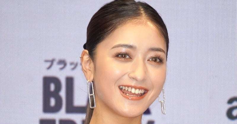 みちょぱ、第1子妊娠を発表「毎日が楽しみで待ち遠しいです」　夫・大倉士門と安産祈願に訪れた仲良しショットも公開  | オリコンニュース（ORICON NEWS）