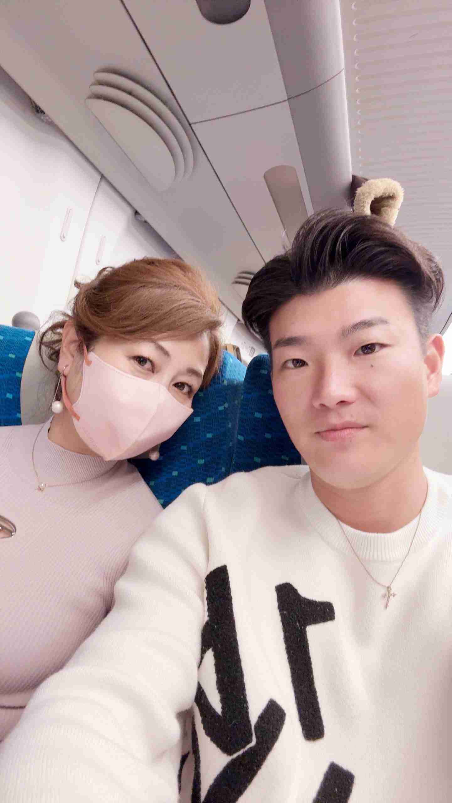         「妻は54歳、夫は33歳」“同級生のお母さん”とまさかの年の差婚。「普通の結婚をしてほしい」大反対の両親を納得させた意外な方法  |  日刊SPA!    