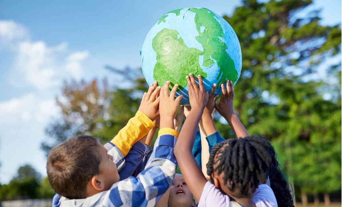 外国人児童生徒の数が10年で2倍に　学校の勉強に苦労して「自己肯定感が下がってしまうケースも」と専門家