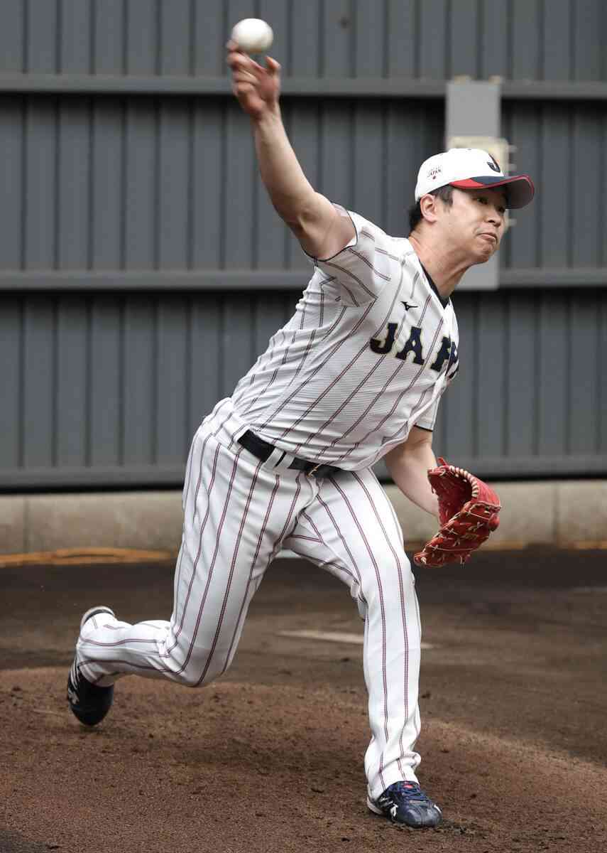 侍ジャパンのロッテ・種市篤暉がブルペンで２１球 　気温１２度の中、半袖で投球　前日までのソフトバンク２連戦では登板せず - スポーツ報知