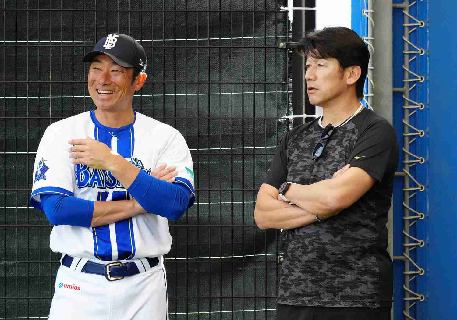 【DeNA】相川監督「大丈夫。そんなに弱くない」前日死球の石上泰輝に　24日から侍サポート（日刊スポーツ） - Yahoo!ニュース