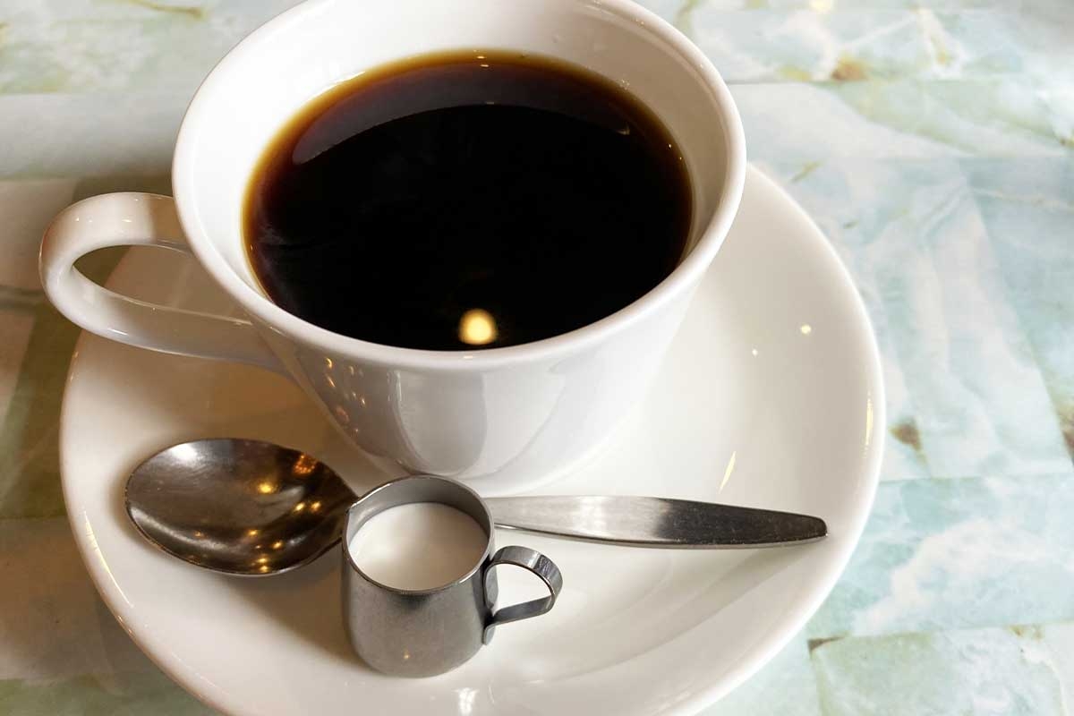 現金のみの老舗喫茶店、海外客がクレカを預けたまま戻らず　信じた店長がく然…「無銭飲食」にネット絶句 | ENCOUNT