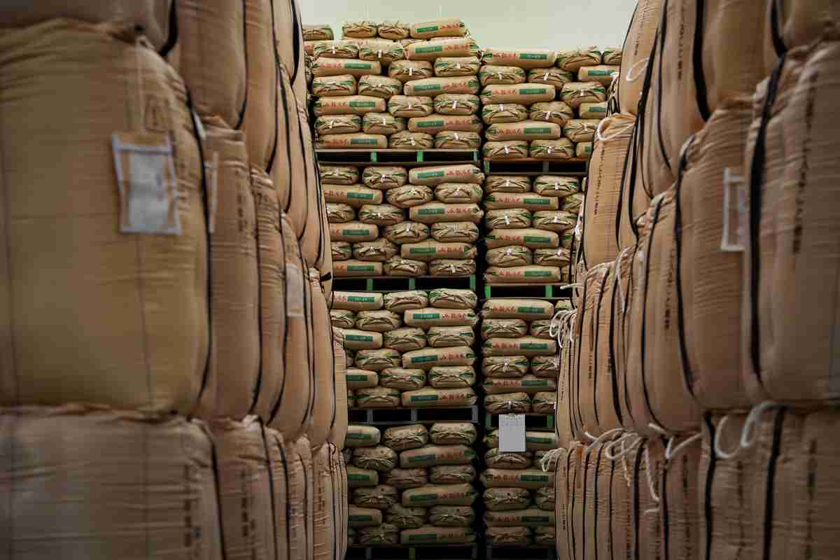 政府、備蓄米「手じまい」苦慮　買い戻し焦点、価格再上昇も（時事通信） - Yahoo!ニュース