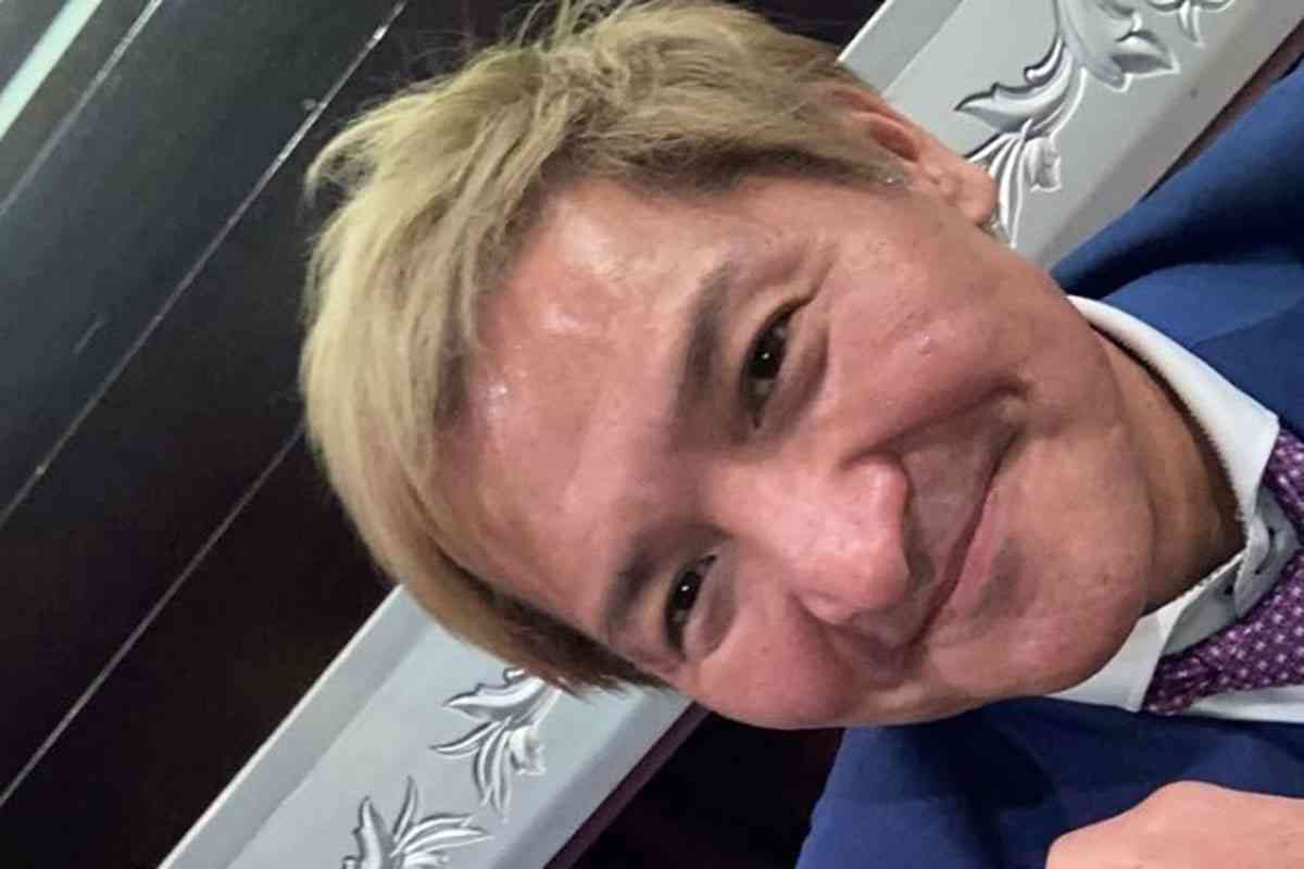 新幹線で“シート倒せず”2時間半…スリムクラブ真栄田「ワガママそうなおばさん」へのモヤモヤ体験告白が波紋 | Smart FLASH/スマフラ[光文社週刊誌]