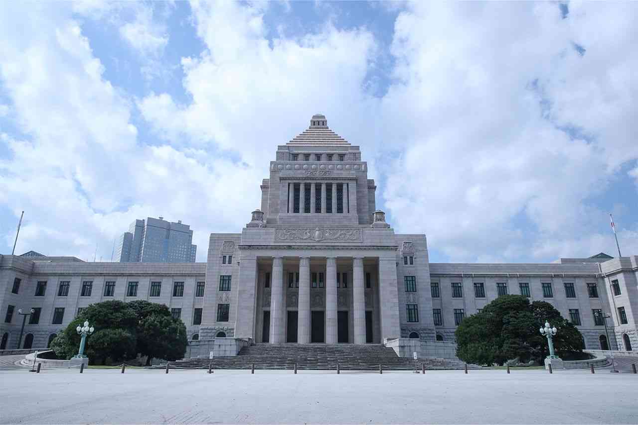 「独身税」と話題の『子ども・子育て支援金制度』の正体…政府は「実質負担なし」アピールも全世代に影響で国民から不満続出 | 週刊女性PRIME