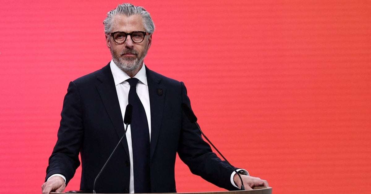 2028年オリンピック委員会の会長がエプスタイン文書への関与を理由に辞任を求められた。