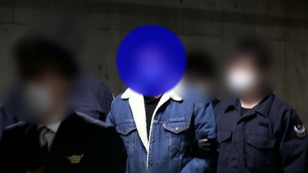 【独自】不法滞在外国人の強制送還を初密着取材…「連行します」飛行機内で四方囲み現地まで職員同行も費用はすべて税金｜FNNプライムオンライン
